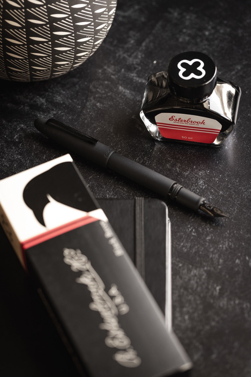 Estie Raven Black Matte (with Piston)