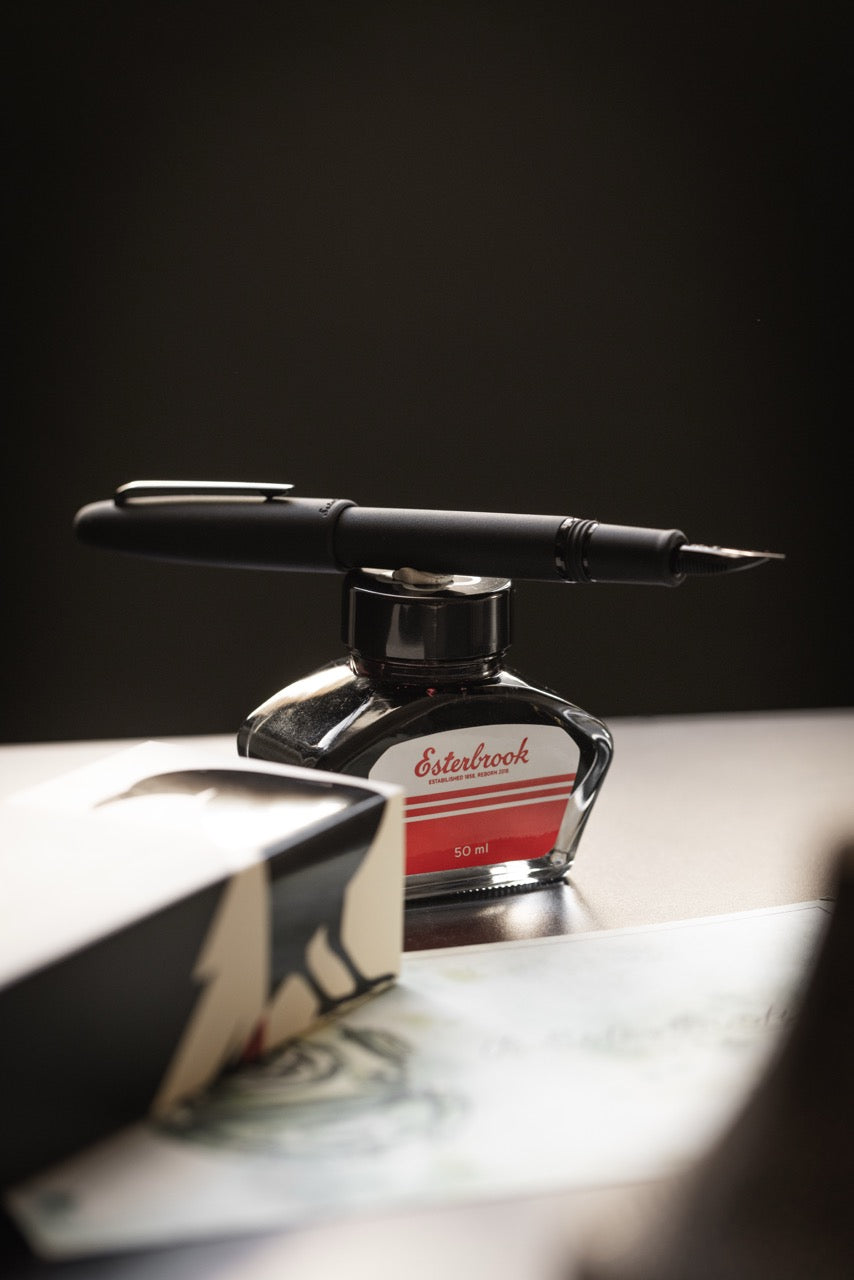 Estie Raven Black Matte (with Piston)