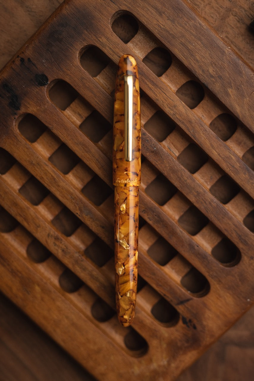 Honey Comb Gold Trim Estie