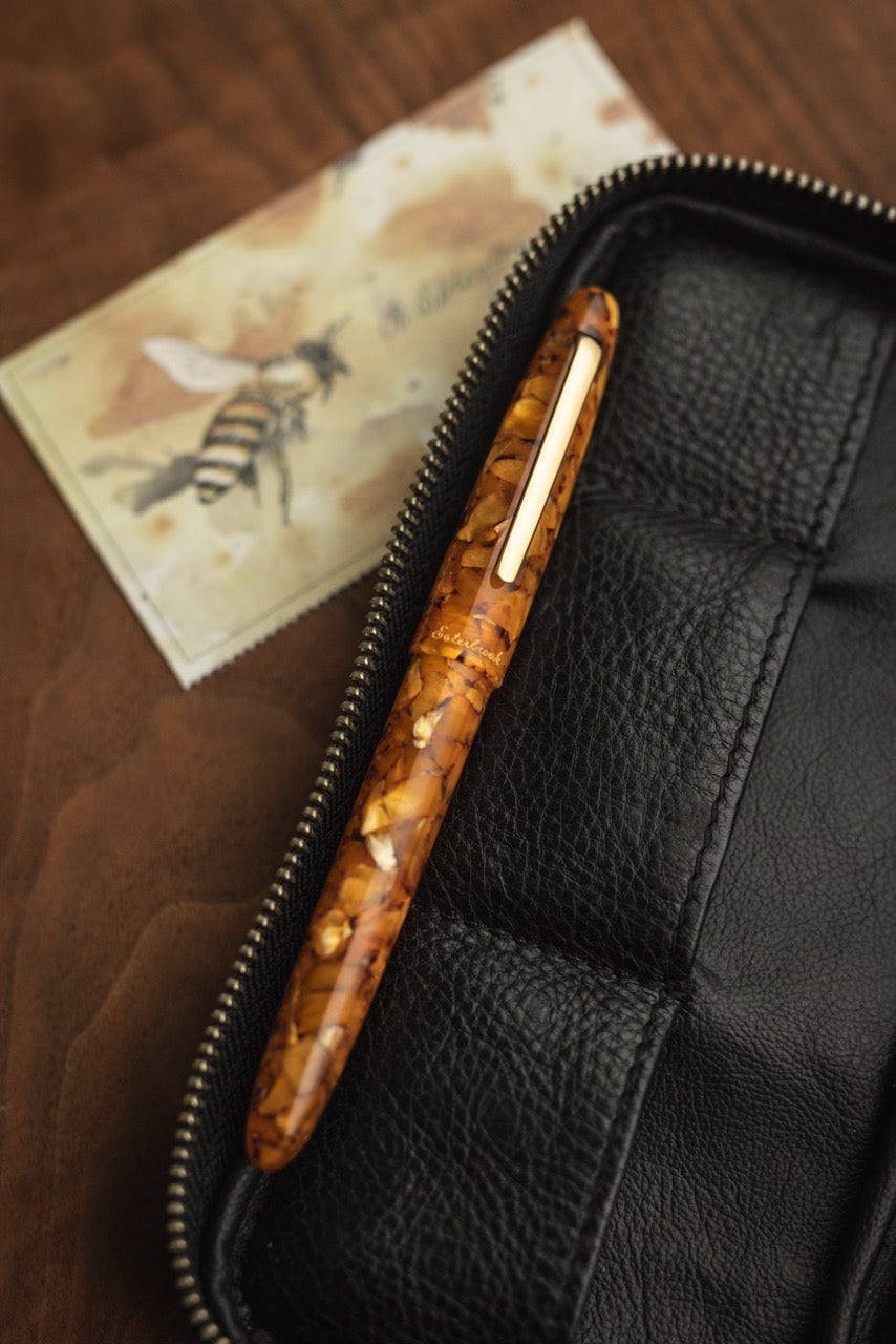 Honey Comb Gold Trim Estie