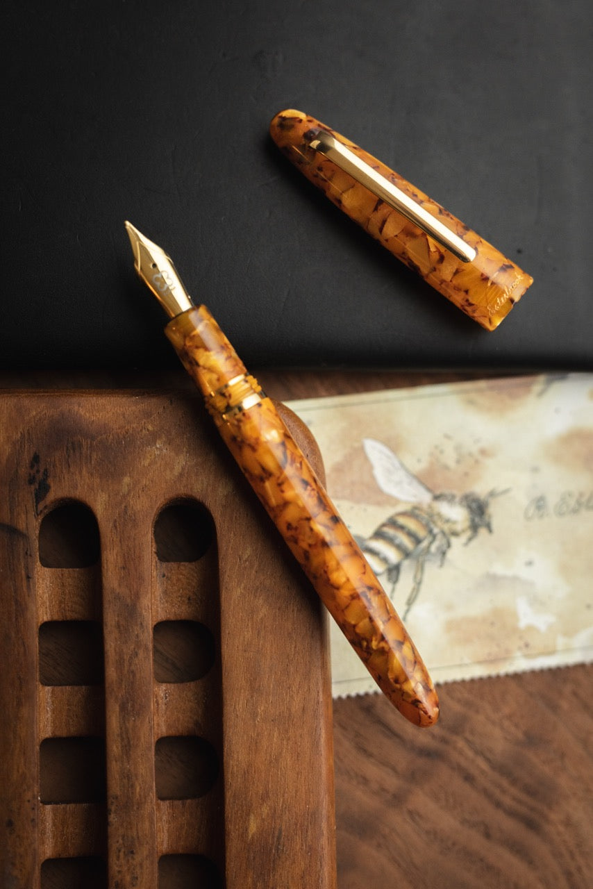 Honey Comb Gold Trim Estie