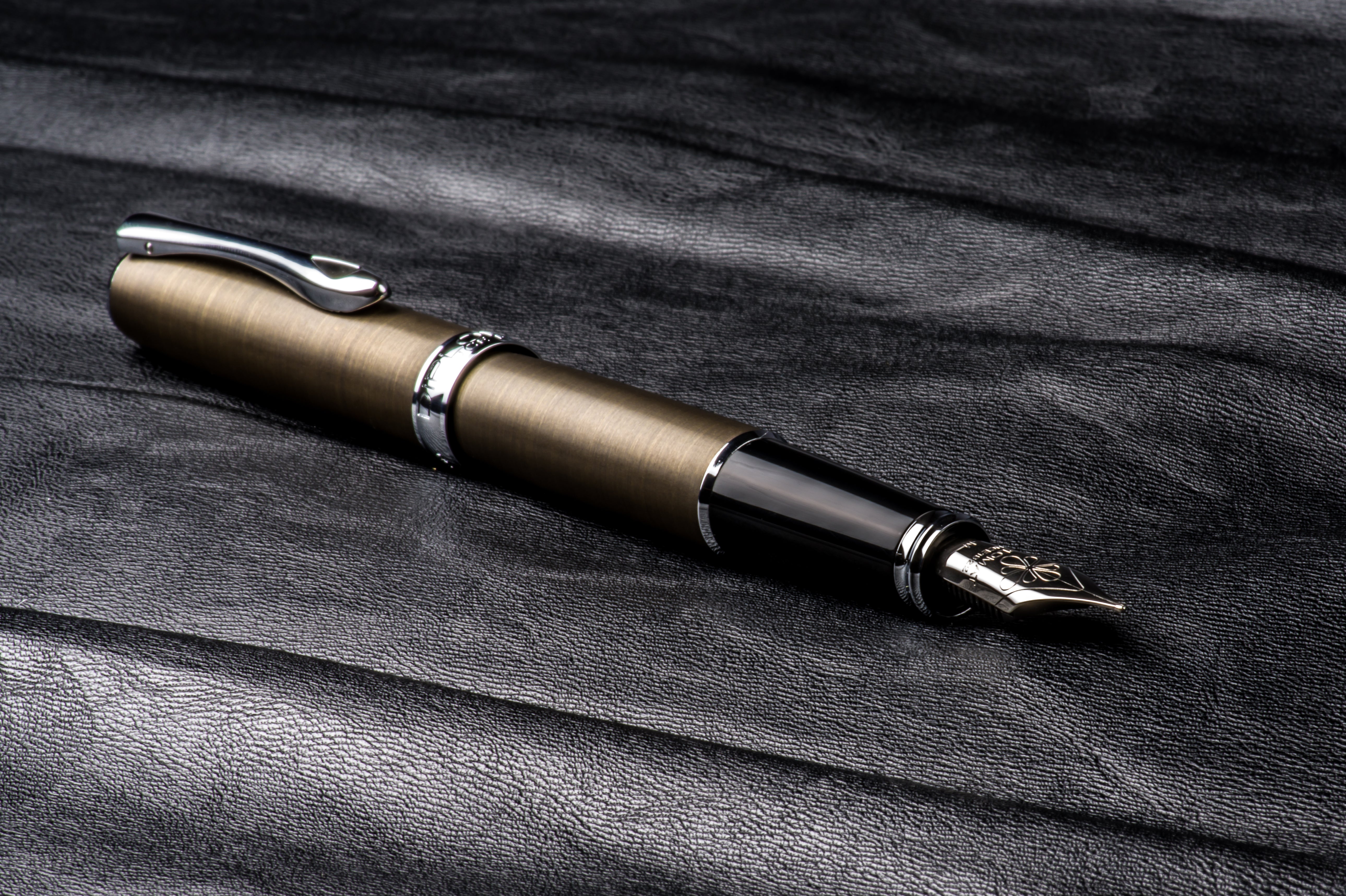 Excellence A2 - Oxyd Brass