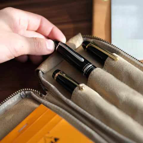 3-Slot Zip Pen Case (Pebble Nume)