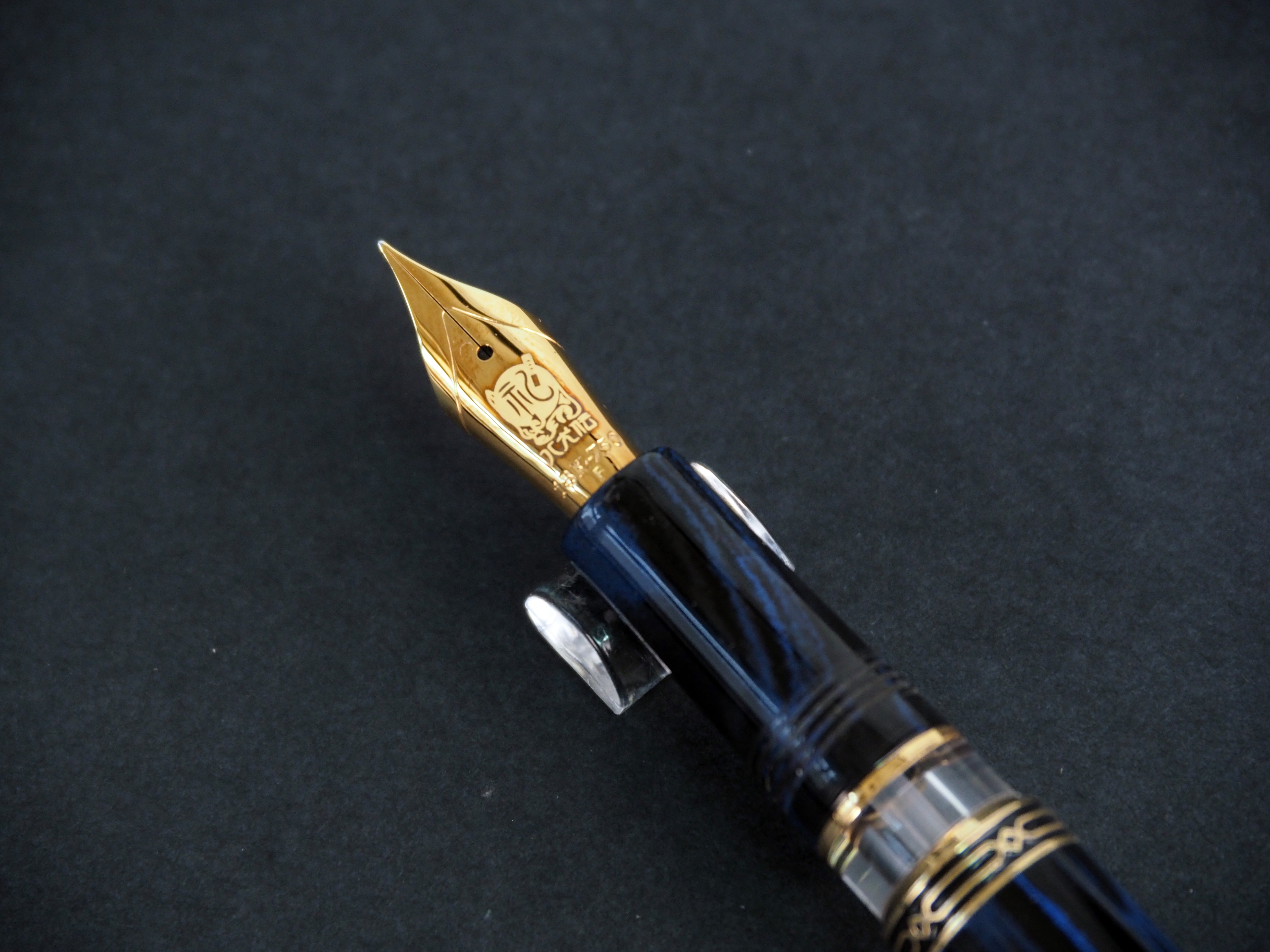 Wagner Deep Blue Ebonite (Limited Edition)