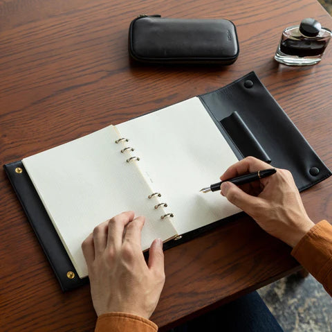A5 Ring Binder with Pen Holder (Tochigi Leather)