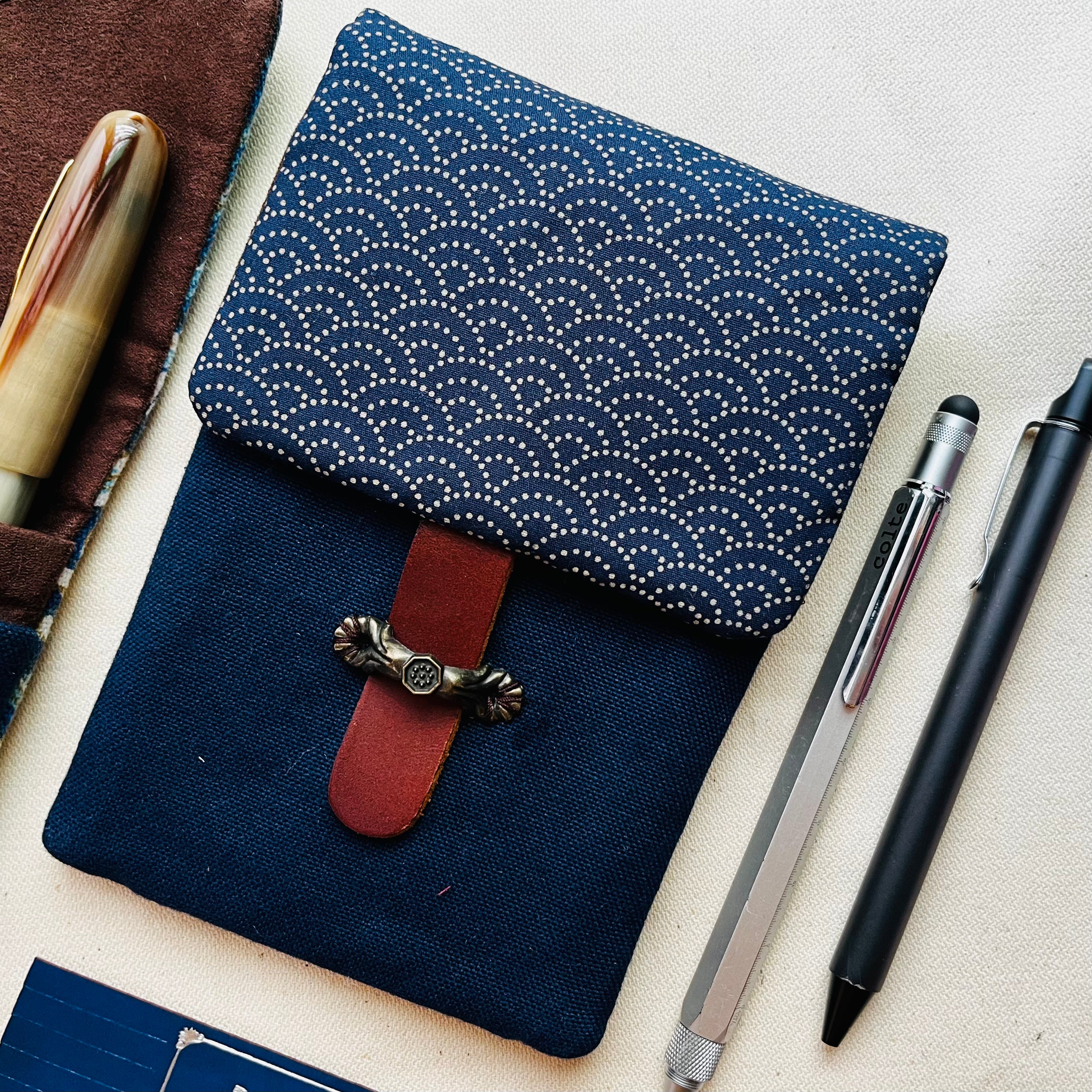 Cotton Print Grilles (Dark Blue) 7 Pen Pencase