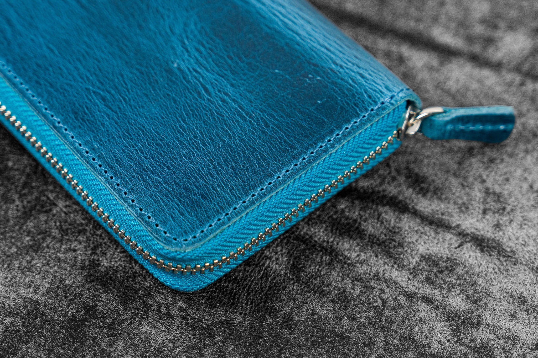 Leather Zippered 3 Slots Pen Case - Crazy Horse Ocean Blue