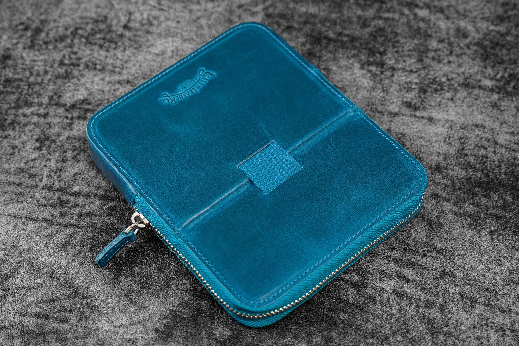 Leather Magnum Opus 6 Slots Hard Pen Case with Removable Pen Tray - Crazy Horse Ocean Blue