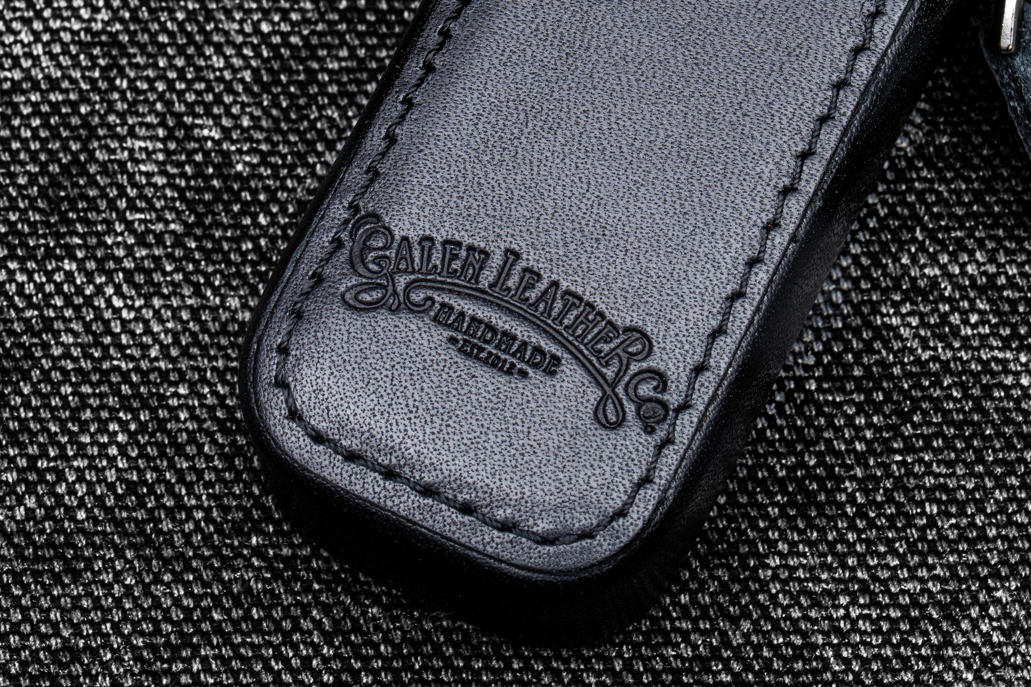 Leather Zippered Magnum Opus Single Hard Pen Case For Oversized Pens & Namiki Emperor - Black