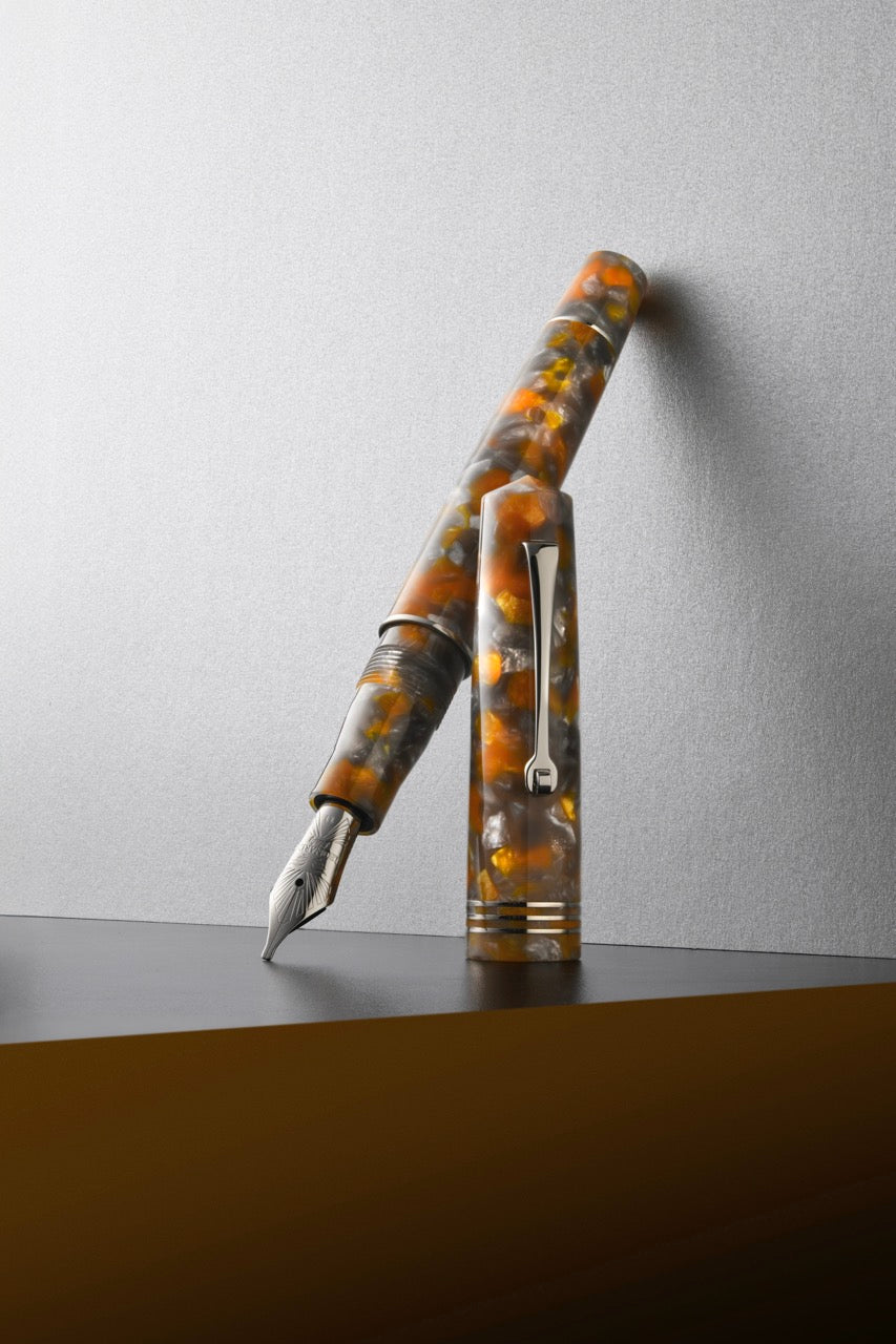 Momento Zero Lava/Cenere (Lava and Ash)