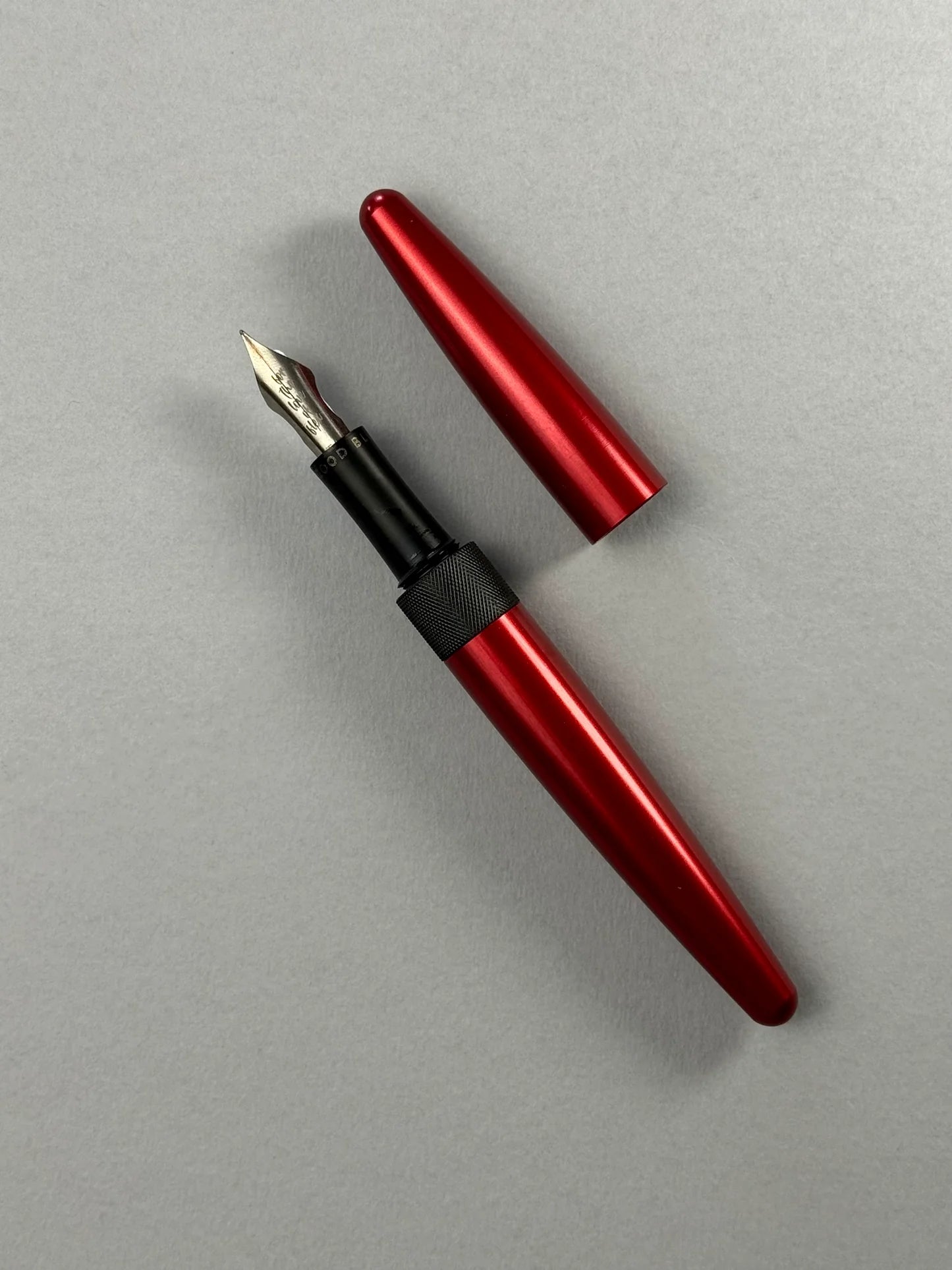 R615 Cadmium Red