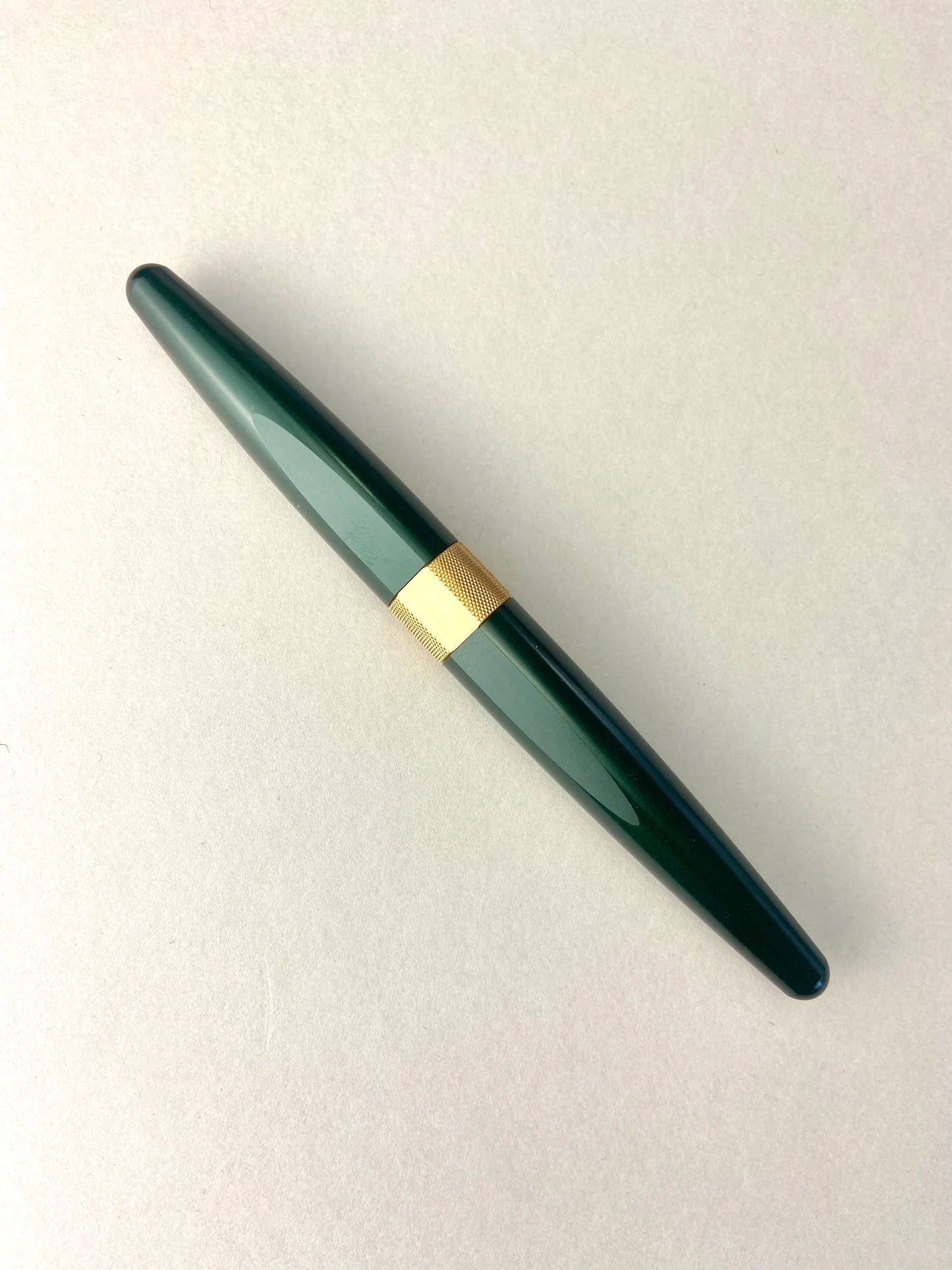 R615 British Racing Green