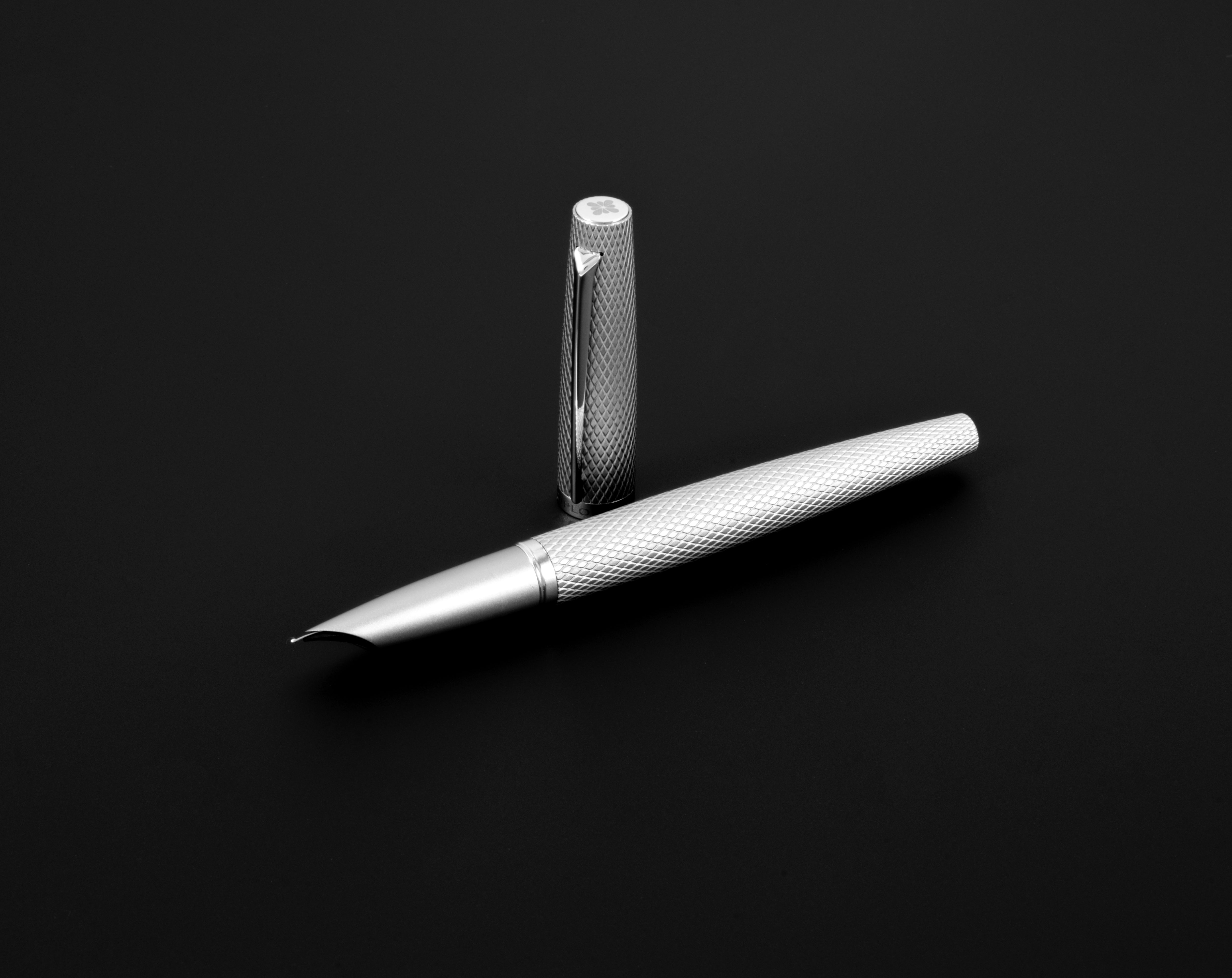 Viper Silver Guilloche