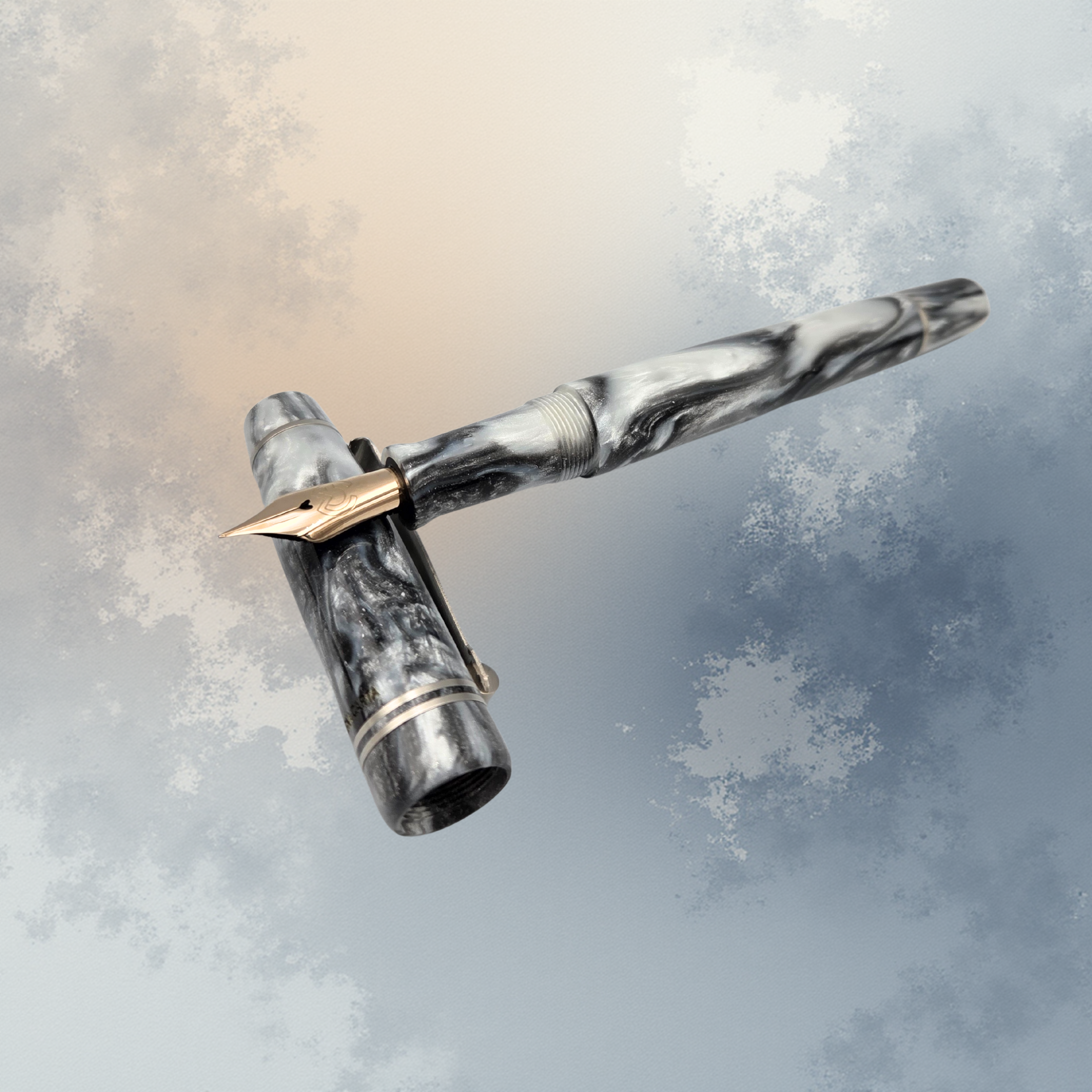 Mag 680 Arctic Snow (Piston Filler)