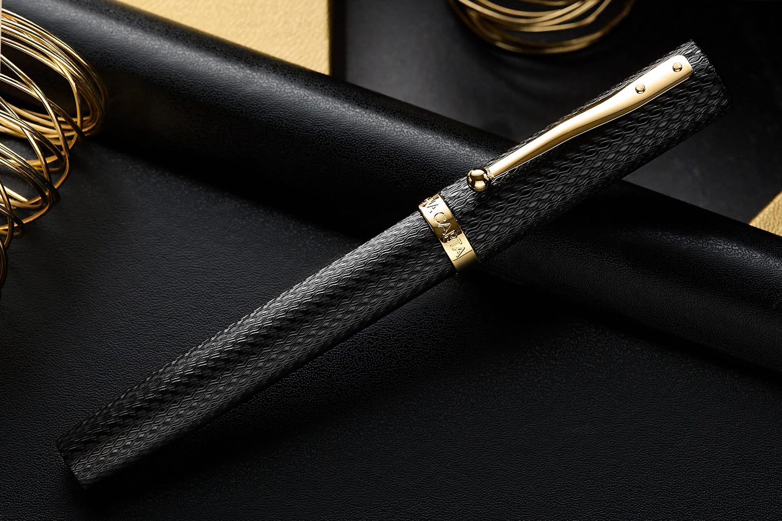 Mag 600 Black Chased