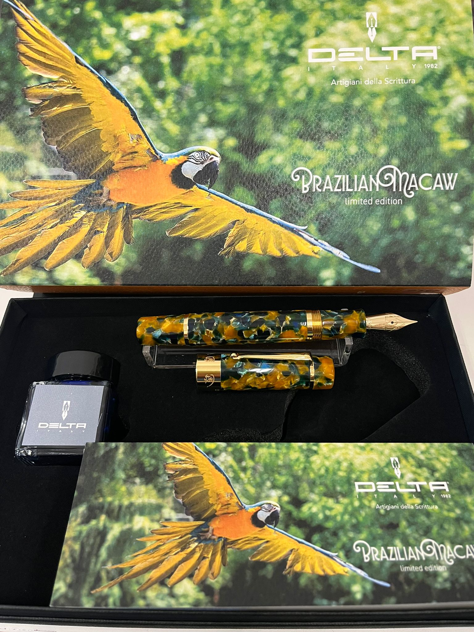 Brazilian Macaw (Limited Edition)