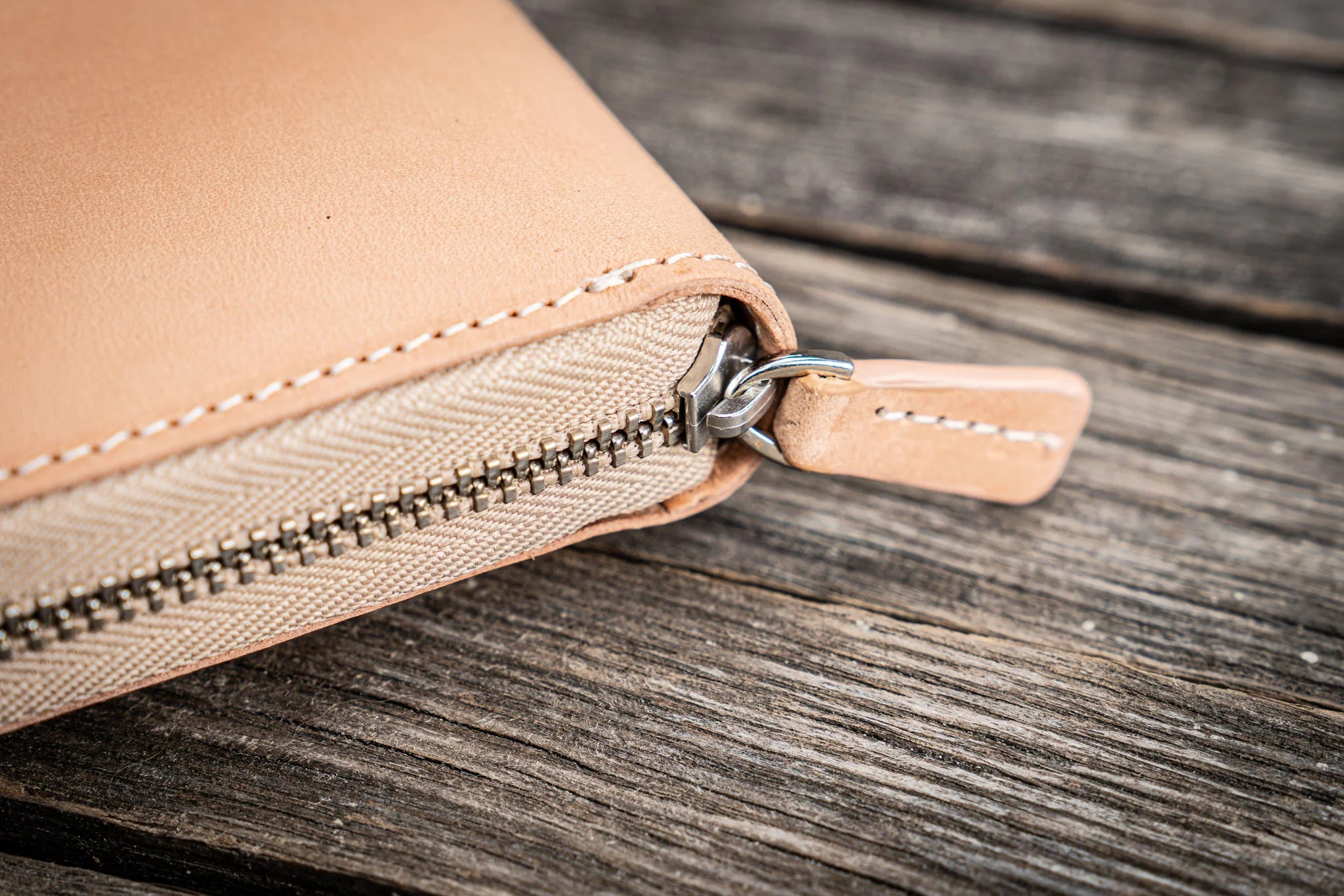 Leather Zippered 5 Slots Pen Case - Undyed Leather