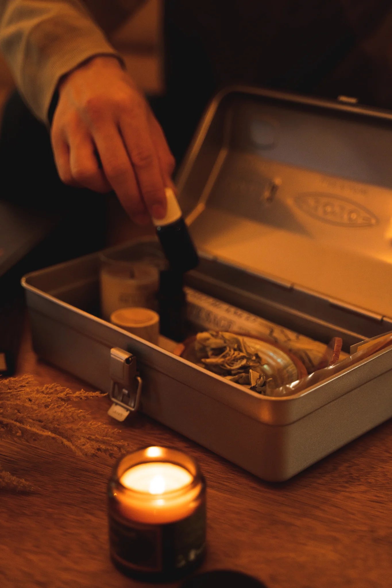 Camber-top Toolbox (Silver)