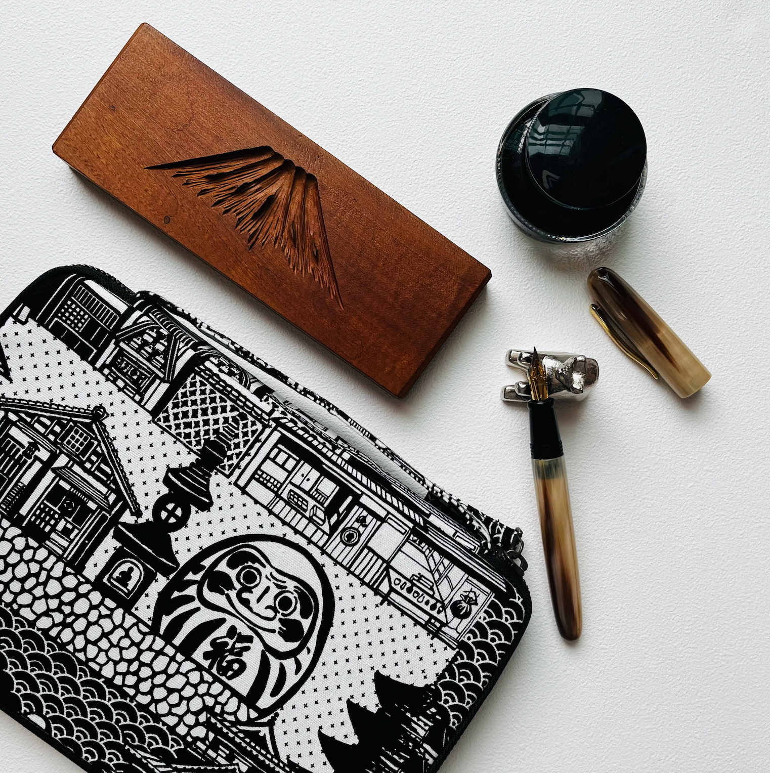 Daruma Cotton 10 Pen Case