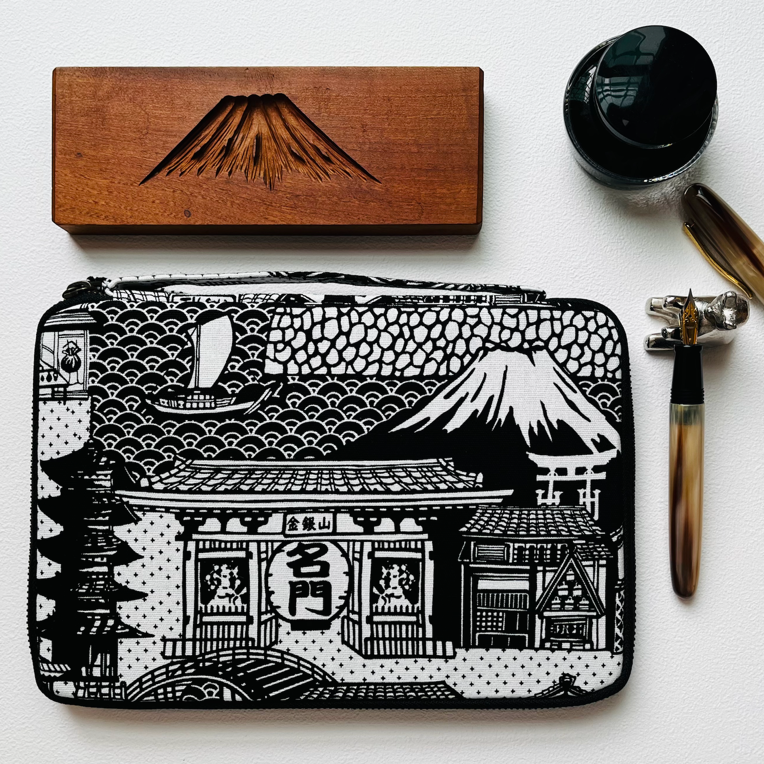Daruma Cotton 10 Pen Case