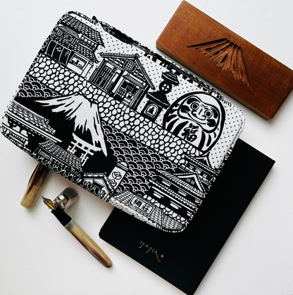 Daruma Zippered 20 Pen Case