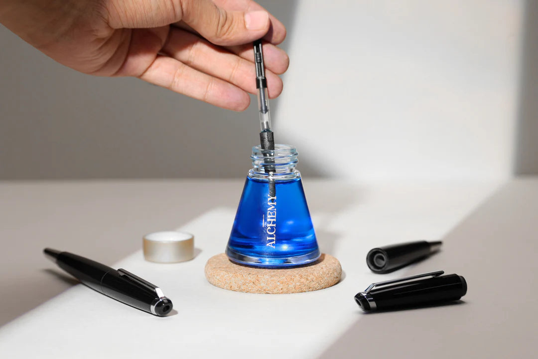 Phantom Retractable Fountain Pen - Nebula Blue Chrome