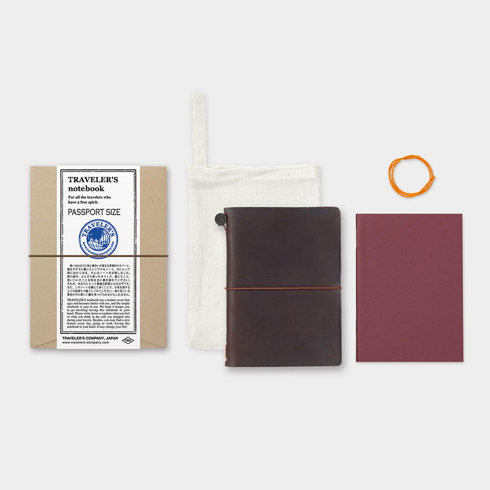 TRAVELER'S Notebook Brown (Passport Size)