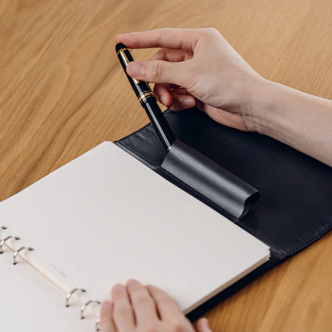A5 Ring Binder with Pen Holder (Tochigi Leather)