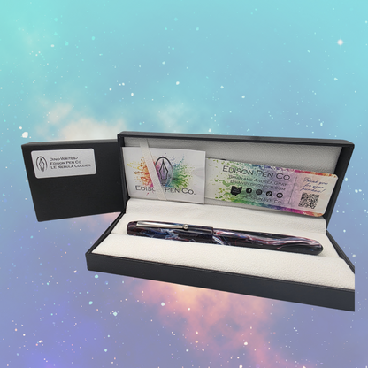 Collier Nebula Limited Edition (Dino-Writes Exclusive)