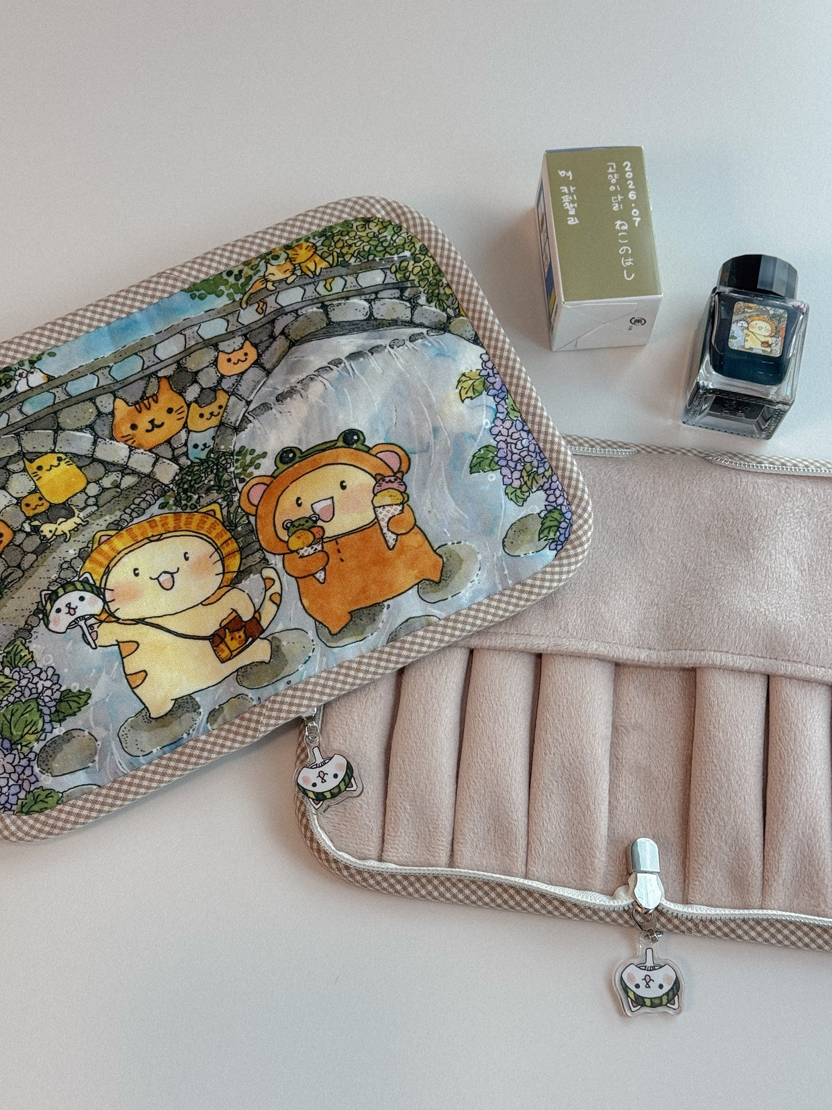 The Cat Bridge Pen Case
