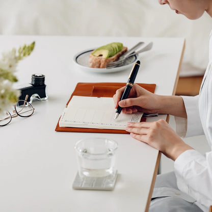 Hobonichi Weeks/Mega (Tochigi Leather)