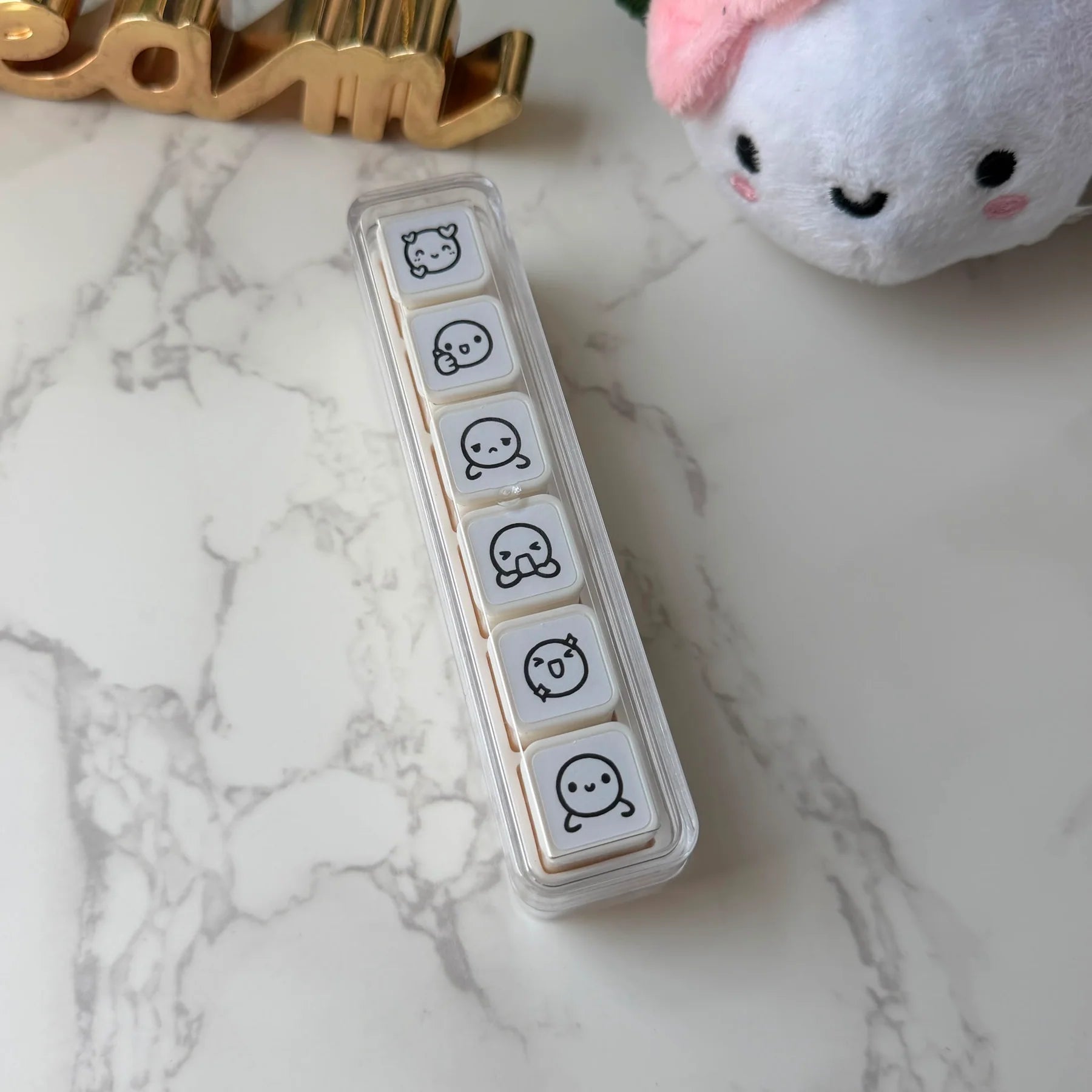6-IN-1 PUNCH STAMP - Munchkin Emoticons