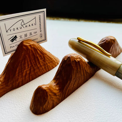 Wooden Pen Rest Mountain