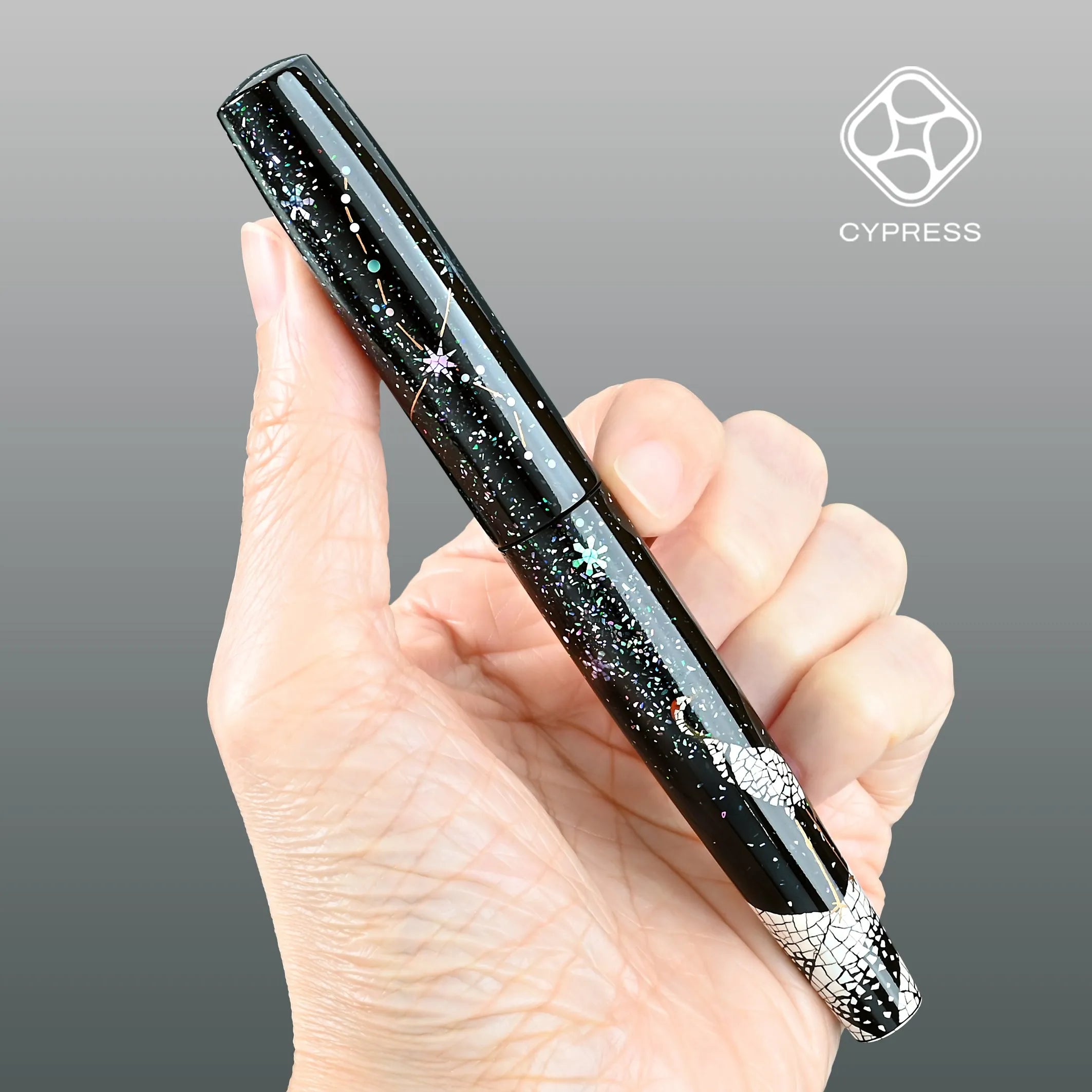 Eggshell Raden – Grus at Starry Dusk