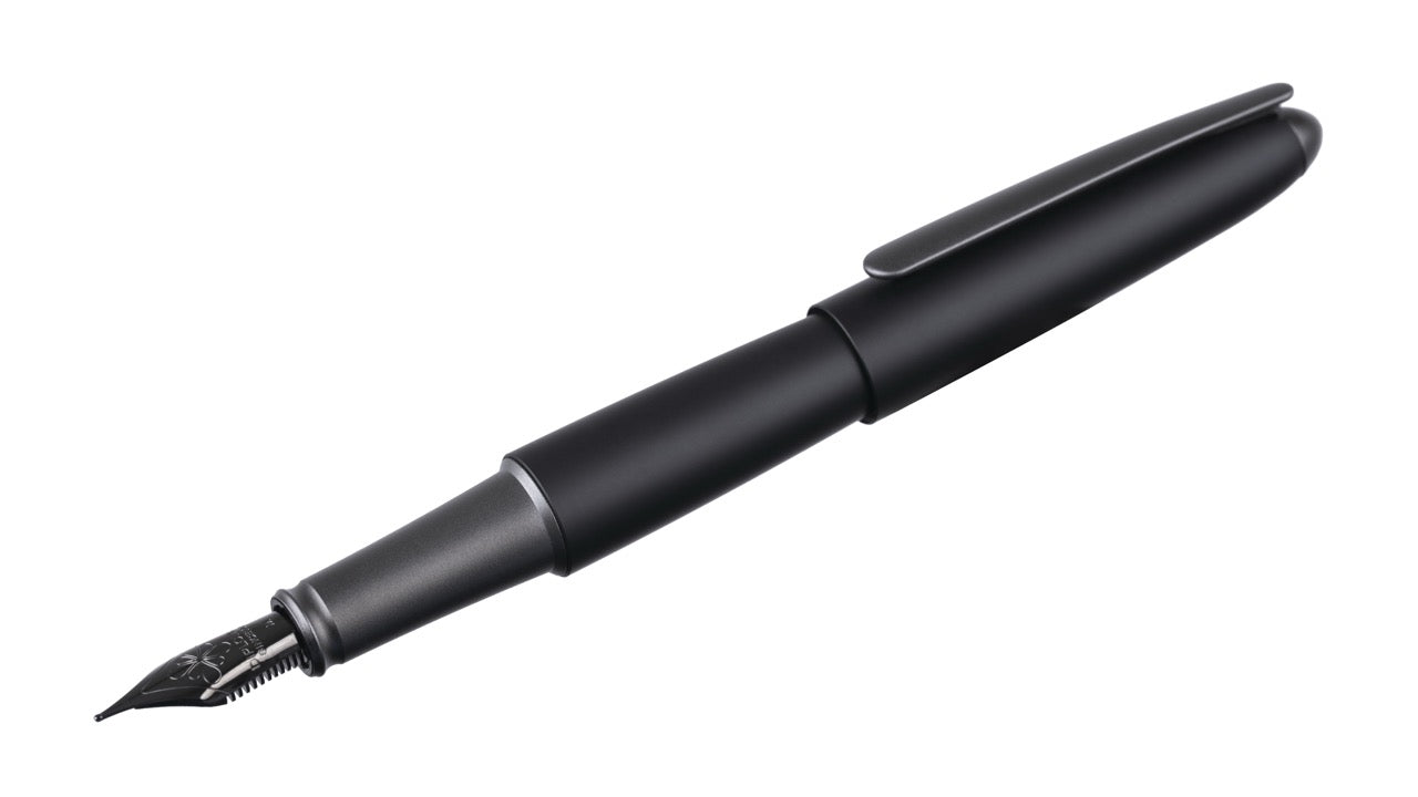 Aero Pure Black