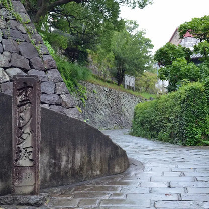 Nagasaki Beautiful Scenery Ink Orandazaka Rain Gray