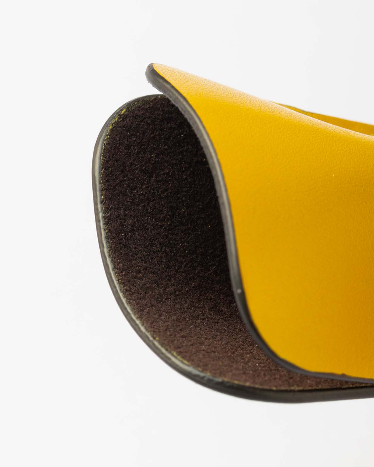 Astuzen Giallo Cannella