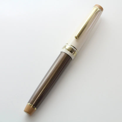 Tsushima Yamaneko Brown