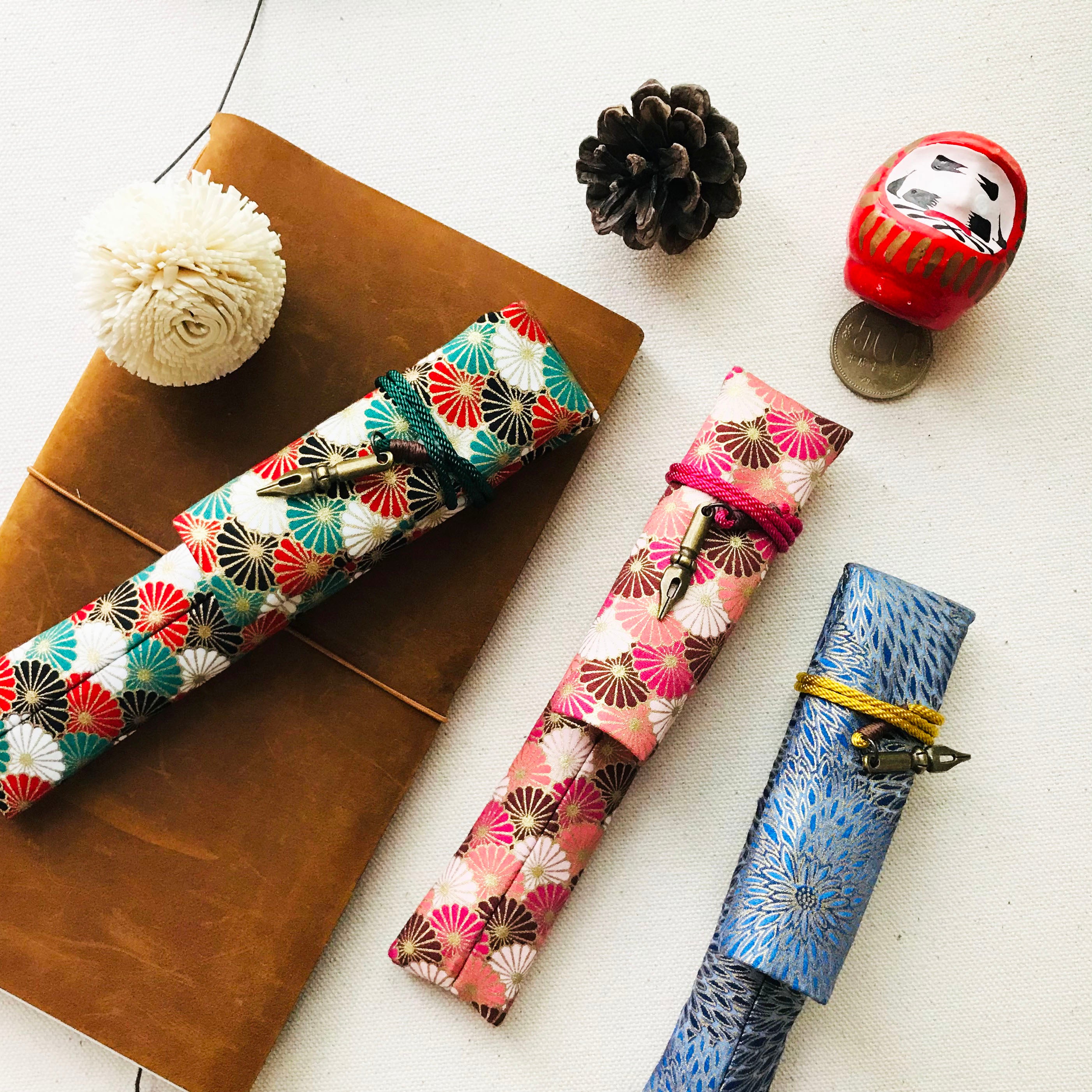 Kyokuhaku Japanese kiku pattern Pen Sleeve