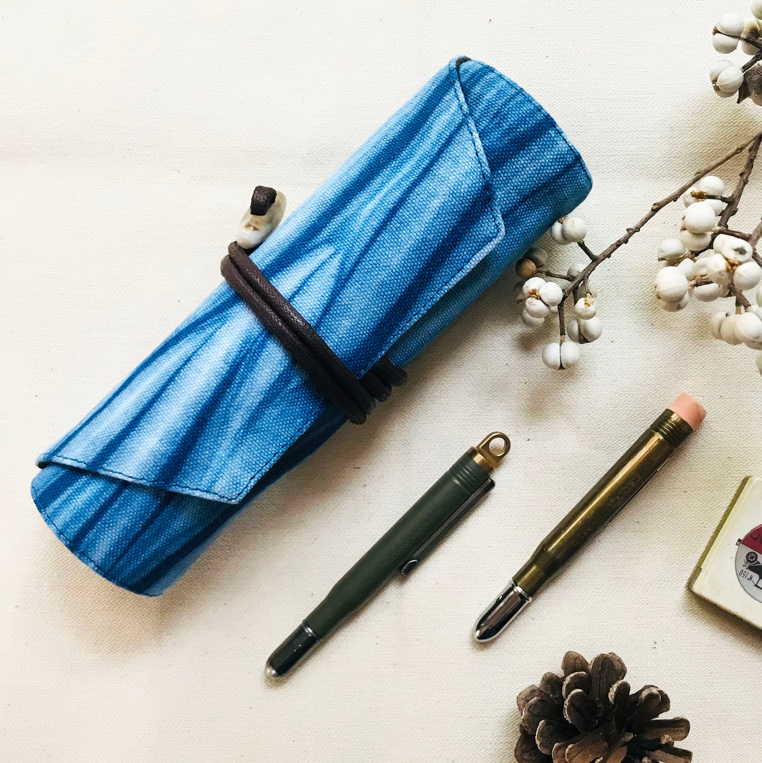 Indigo Dyed 6 Pen Roll
