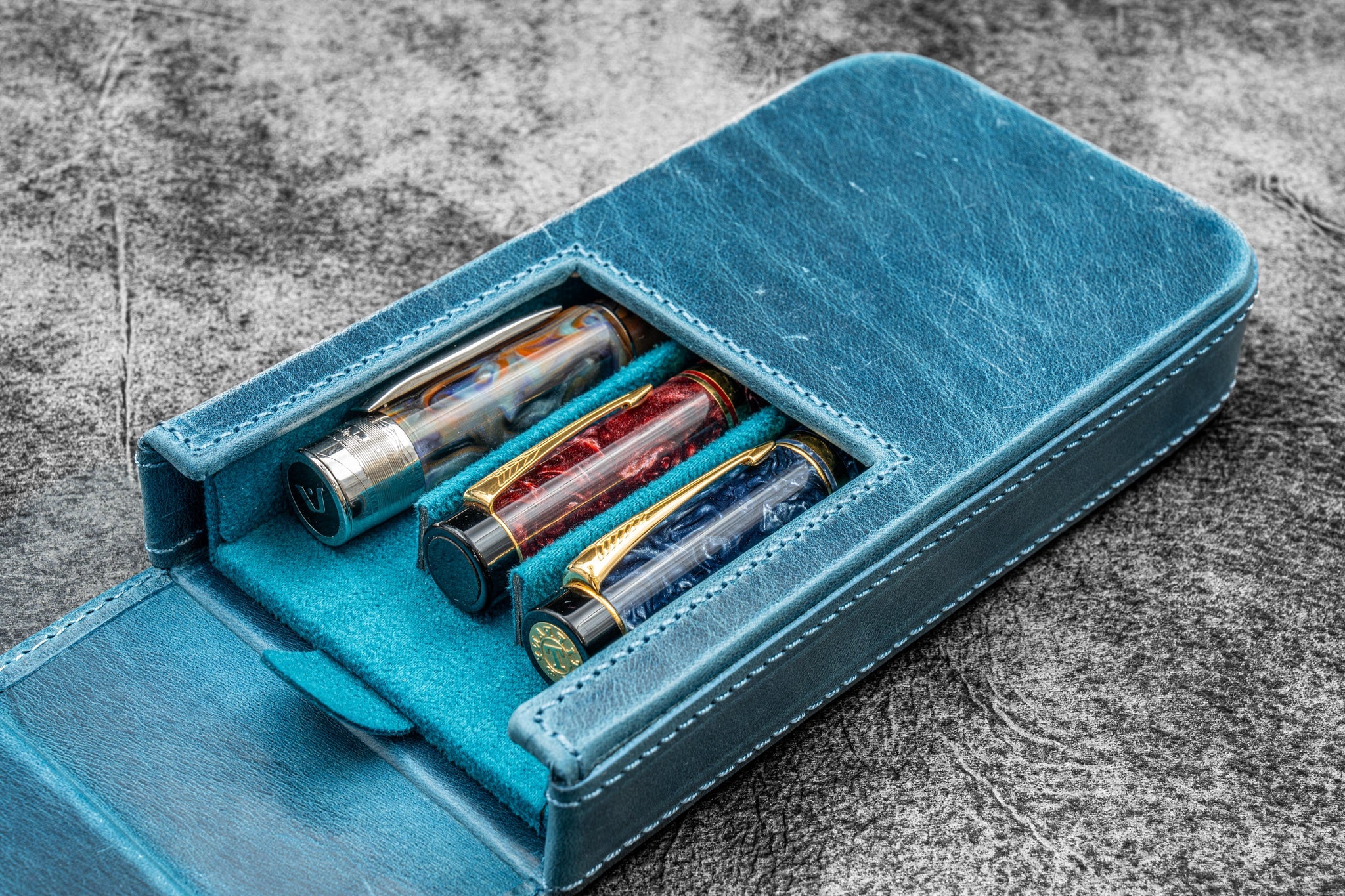 Leather Magnum Opus 3 Slots Hard Pen Case with Removable Pen Tray - Crazy Horse Ocean Blue