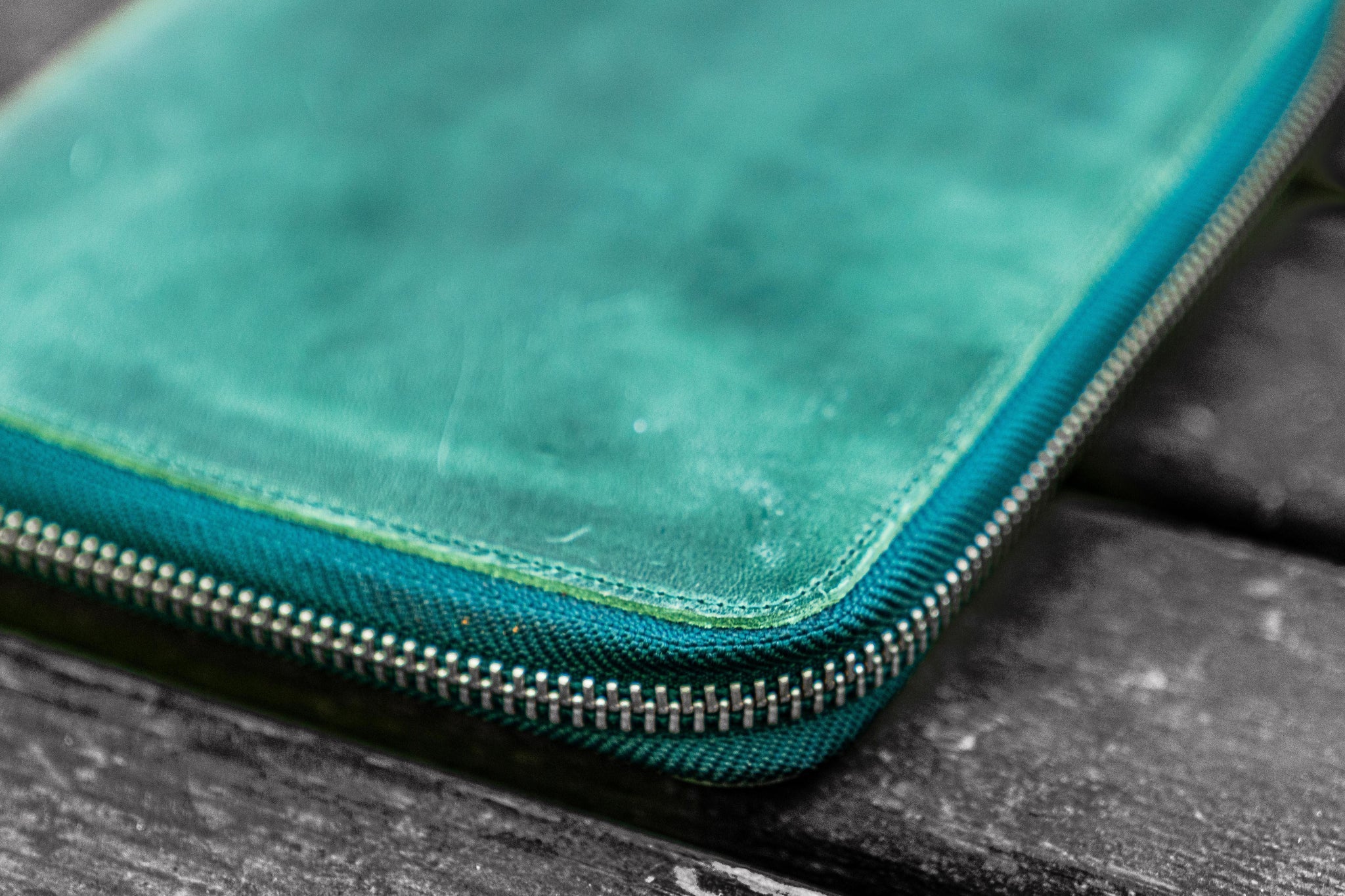 Leather Zippered A5 Notebook Folio - Crazy Horse Forest Green