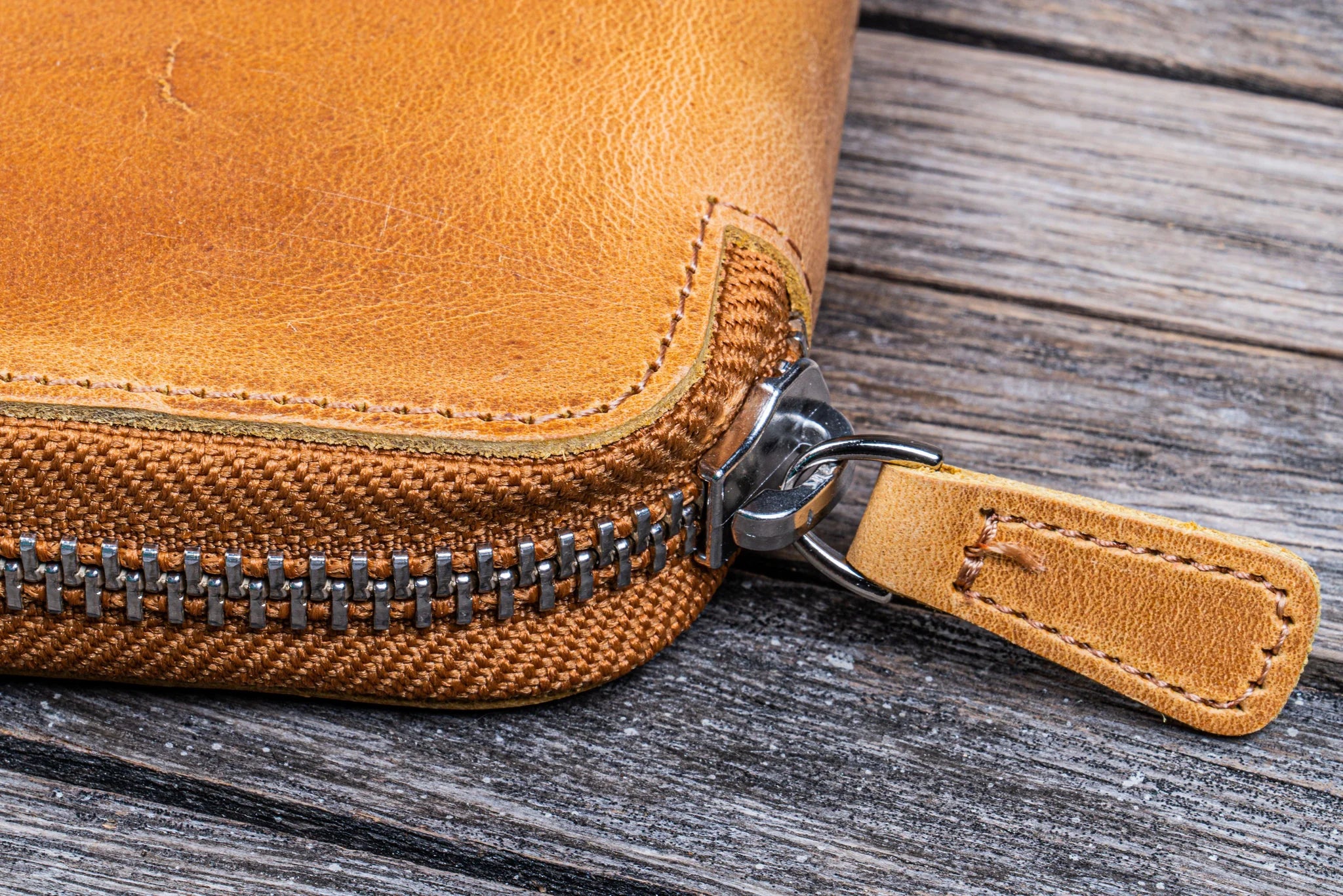 Leather Zippered A5 Notebook Folio - Crazy Horse Honey Ochre