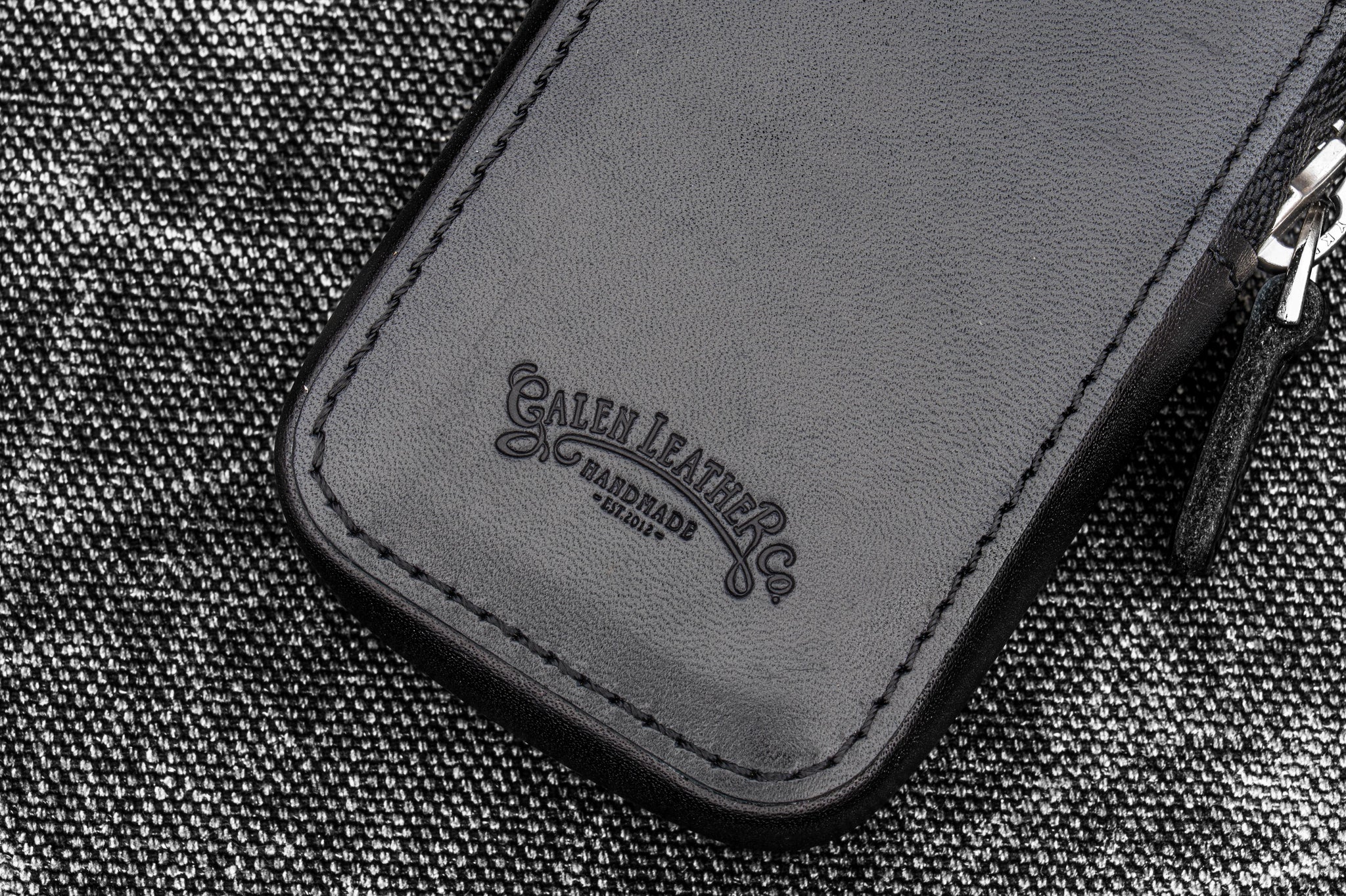 Leather Zippered Magnum Opus 2 Slots Hard Pen Case with Removable Pen Tray - Black