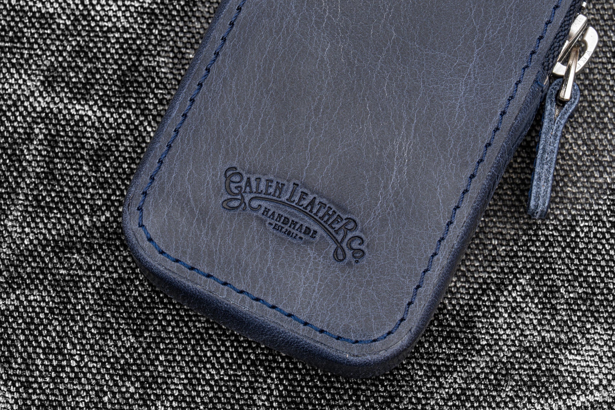 Leather Zippered Magnum Opus 2 Slots Hard Pen Case with Removable Pen Tray - Crazy Horse Navy Blue