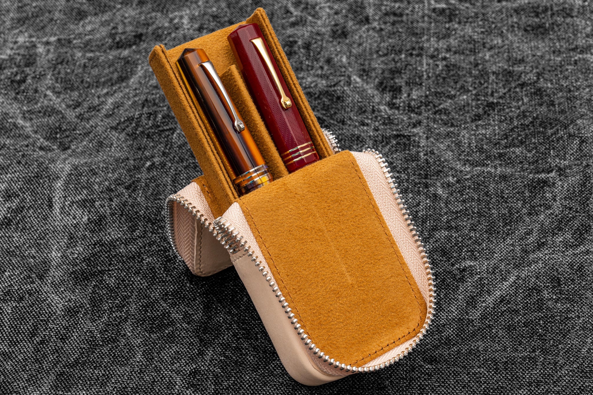 Leather Zippered Magnum Opus 2 Slots Hard Pen Case with Removable Pen Tray - Undyed Leather