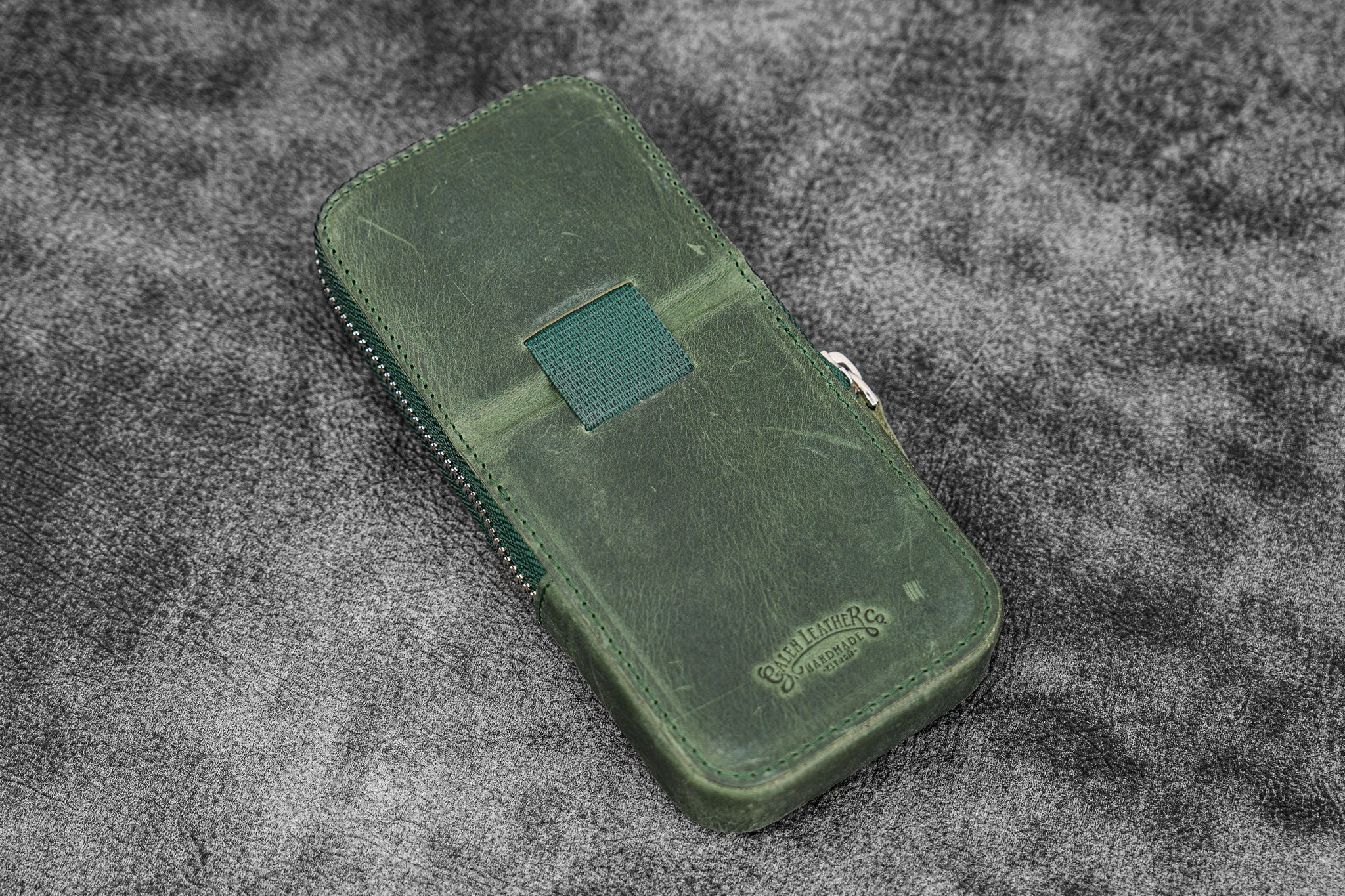 Leather Zippered Magnum Opus 3 Slots Hard Pen Case with Removable Pen Tray - Crazy Horse Forest Green