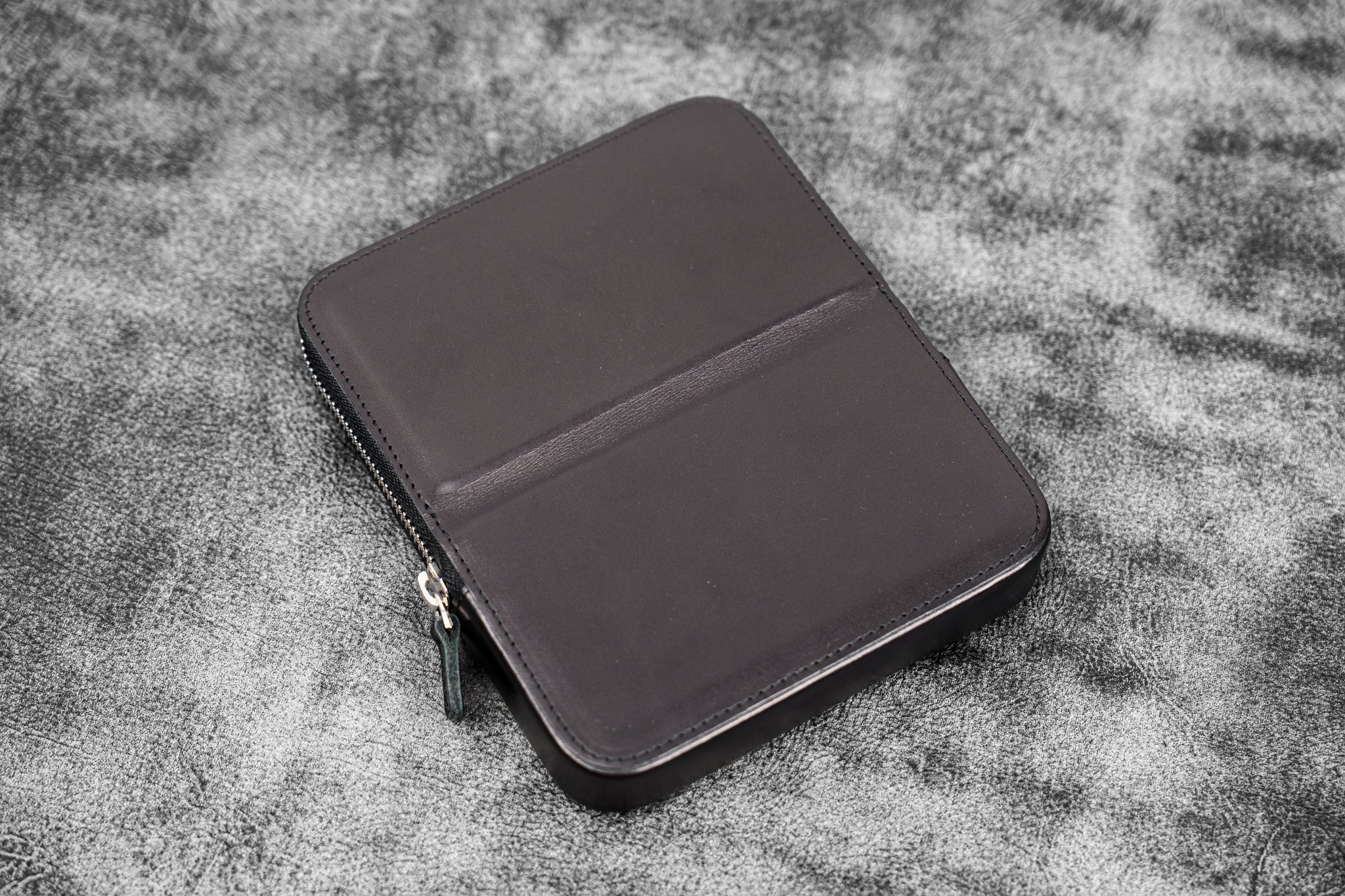Leather Magnum Opus 6 Slots Hard Pen Case with Removable Pen Tray - Black