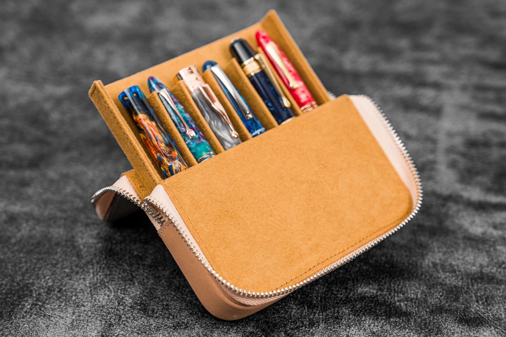 Leather Magnum Opus 6 Slots Hard Pen Case with Removable Pen Tray - Undyed Leather
