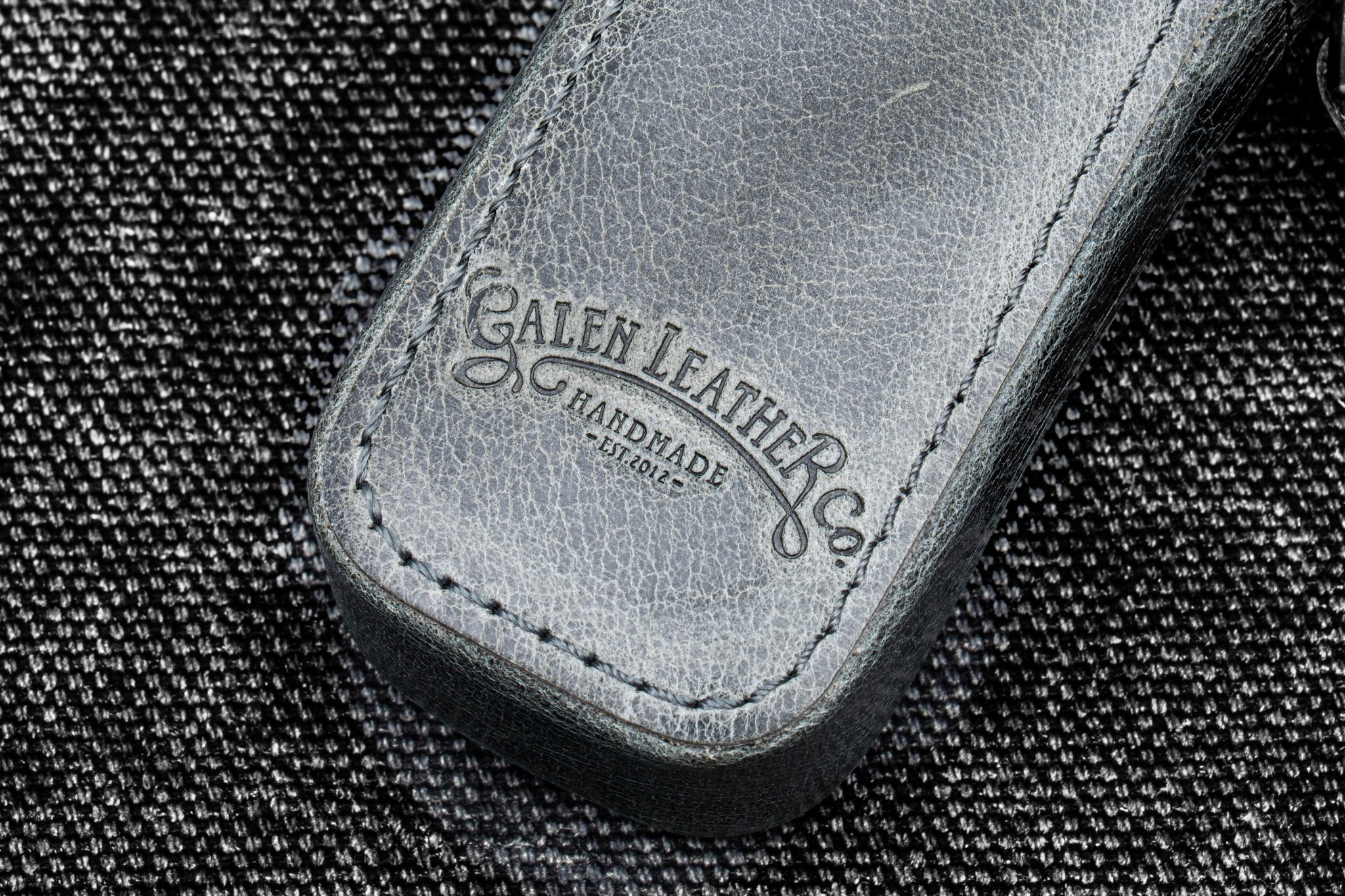 Leather Zippered Magnum Opus Single Hard Pen Case For Oversized Pens & Namiki Emperor  - Crazy Horse Smoky
